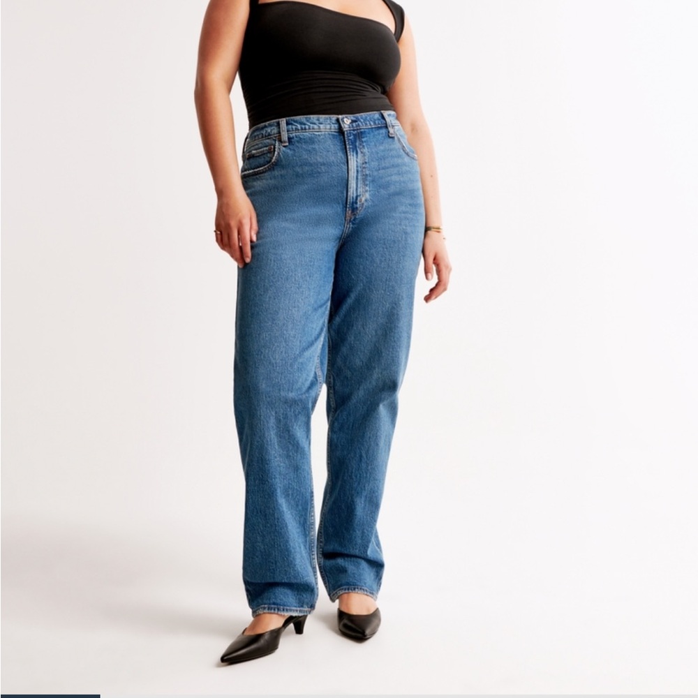 Abercrombie 90s Straight High Rise Curve Love Jeans
